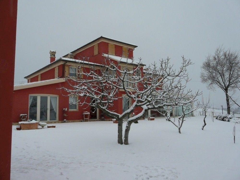 L'Antigo Granaro Guest House Agugliano ภายนอก รูปภาพ