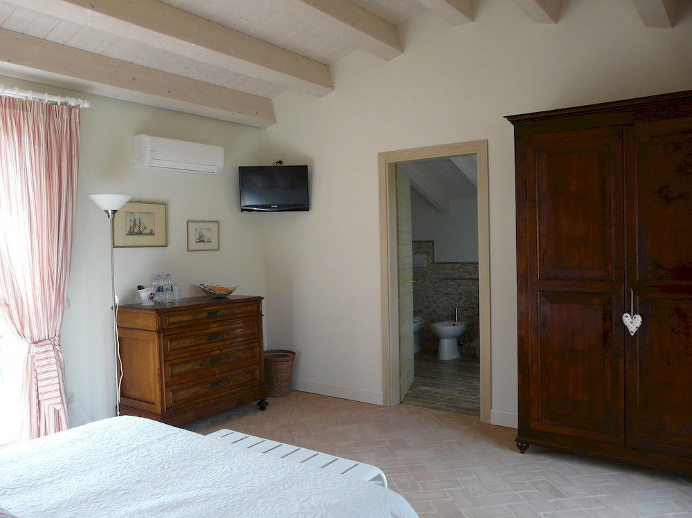 L'Antigo Granaro Guest House Agugliano ภายนอก รูปภาพ